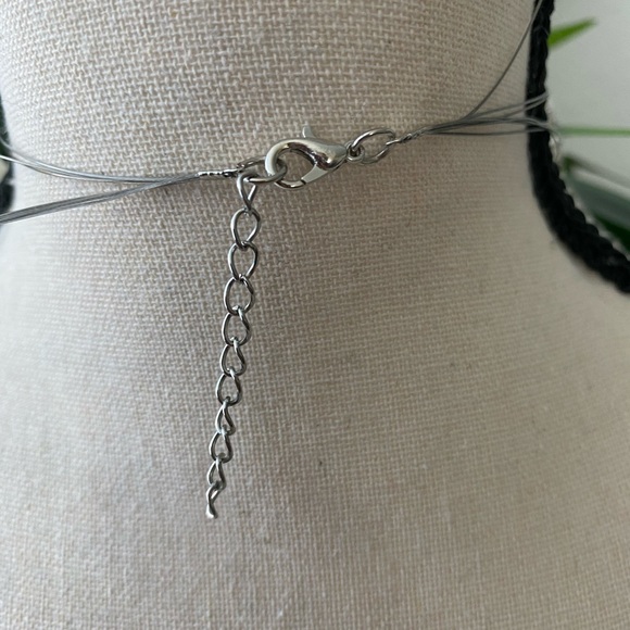 NWOT Faux Pearl+Silver Accent Statement Necklace - Picture 4 of 4